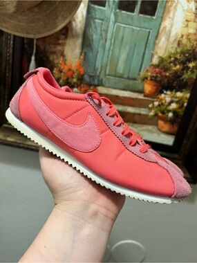 Nike Classic Lady Cortez Nylon  Pink sneakers